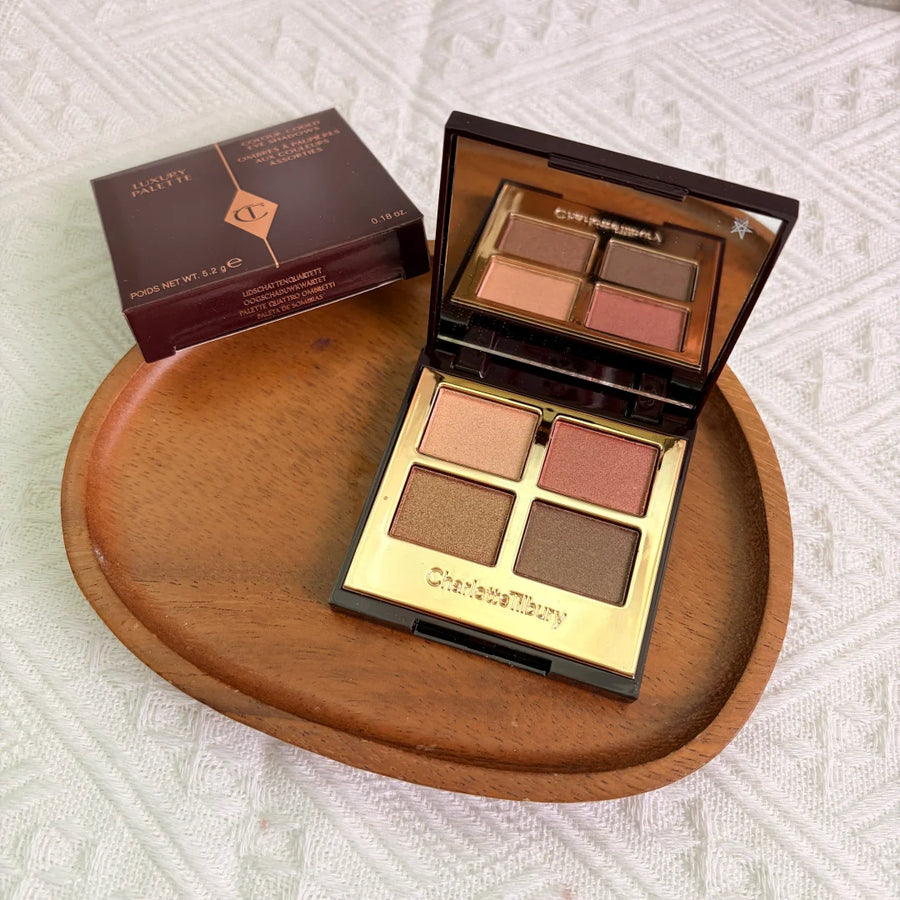 Nova Glow — Palette Viso & Occhi Completa (Illuminante, Blush e Ombretti)