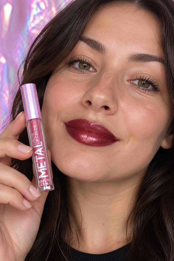 Nova Glow — Rossetto Liquido Metal Shimmer